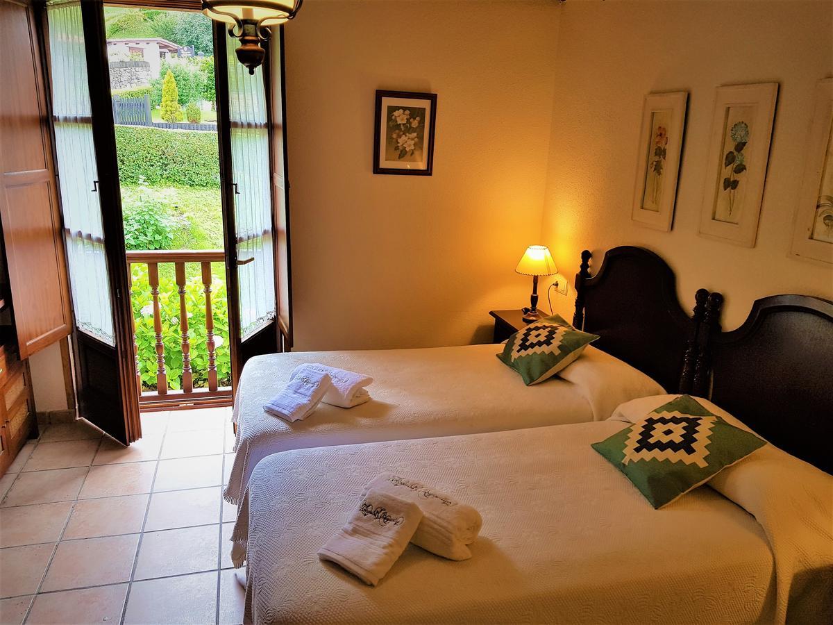 Trisqueles Y Buganvillas 比利亚维西奥萨 外观 照片