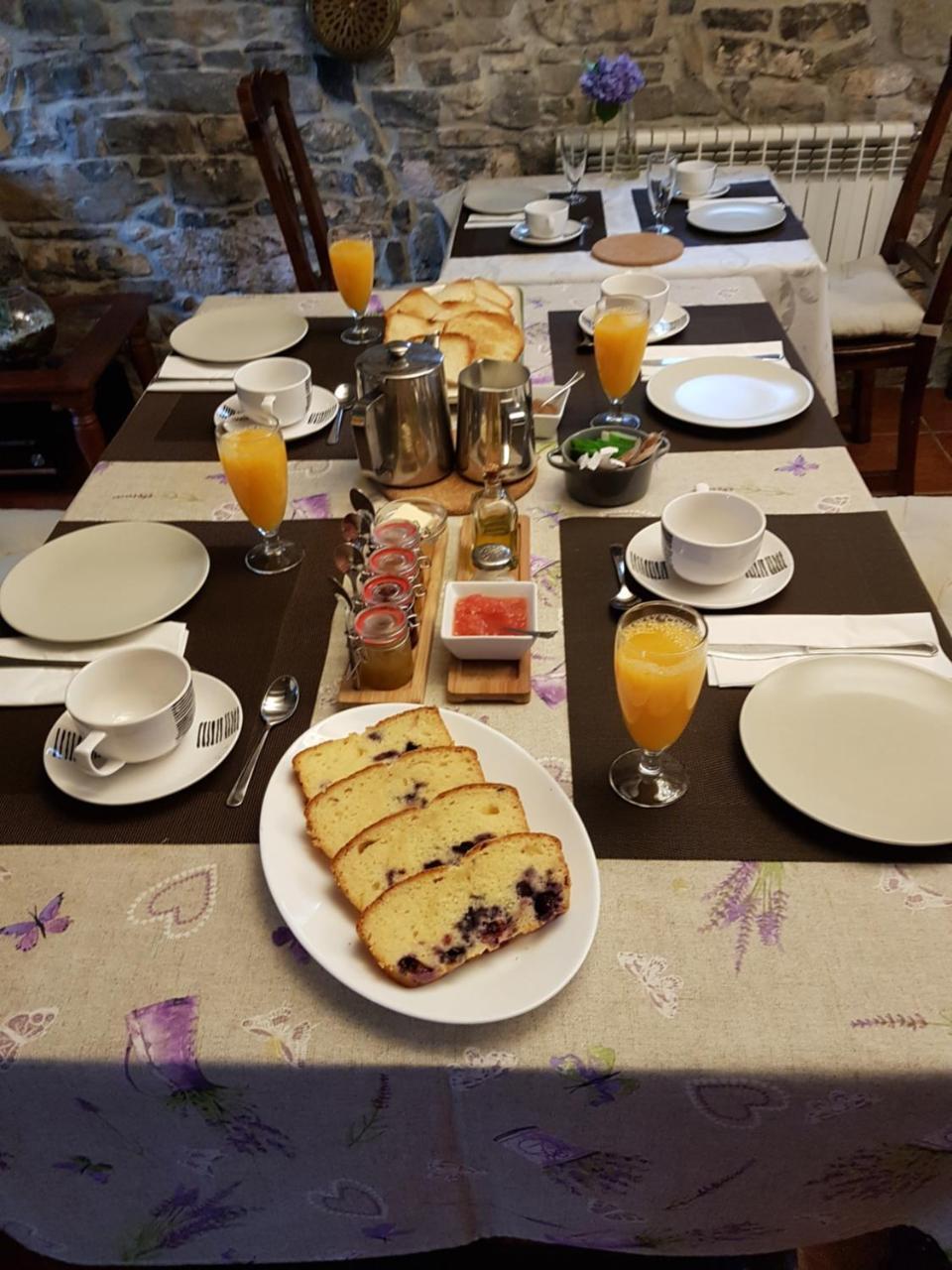 Trisqueles Y Buganvillas 比利亚维西奥萨 外观 照片